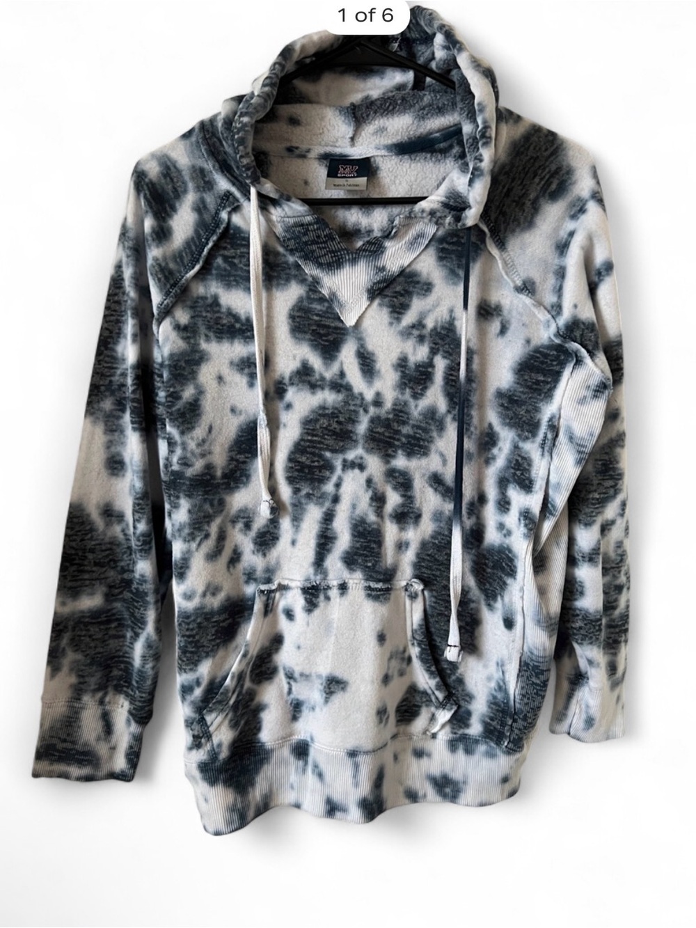 Cozy Tie-Dye Hoodie Sweatshirt - Blue & White